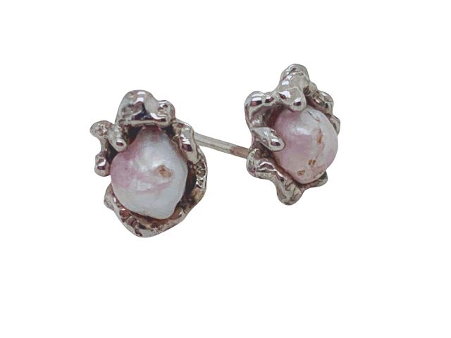 14K Medium Baroque Concho Pearl Stud Earrings 1